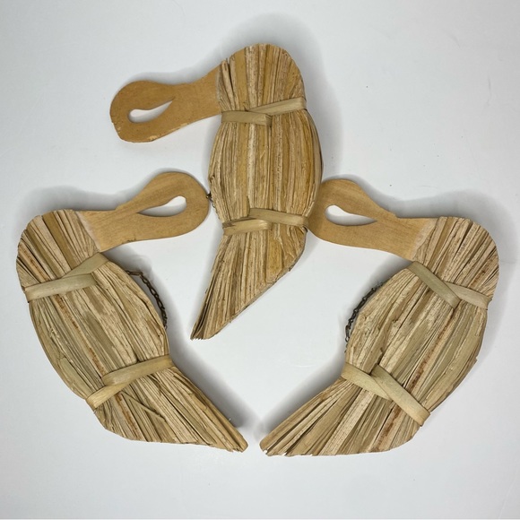 Set of 3-Vintage Corn Husk Swan Decoy Figure Handmade Wood - Picture 5 of 11
